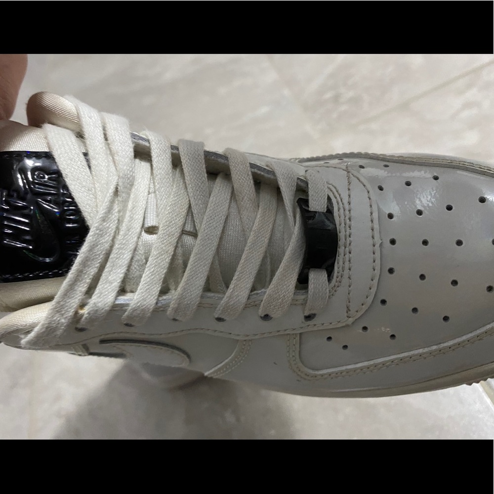 Women’s Air Force 1s “Luxe” Size 7 - Picture 3 of 11